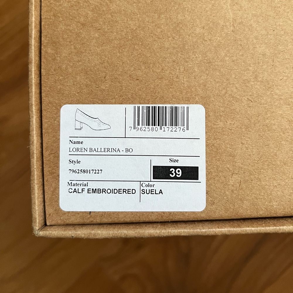 Mari Giudicelli Loren Ballerina Pump with Western Stitching - Picture 2 of 4